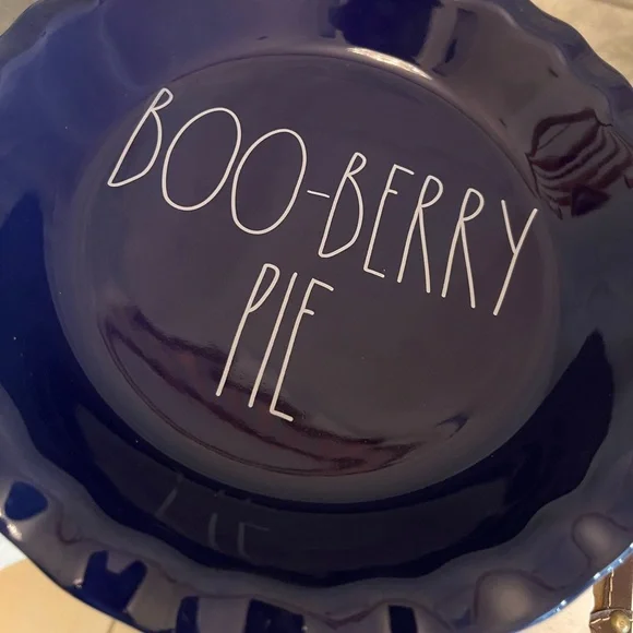 Rae Dunn "BOO-BERRY PIE" Plate